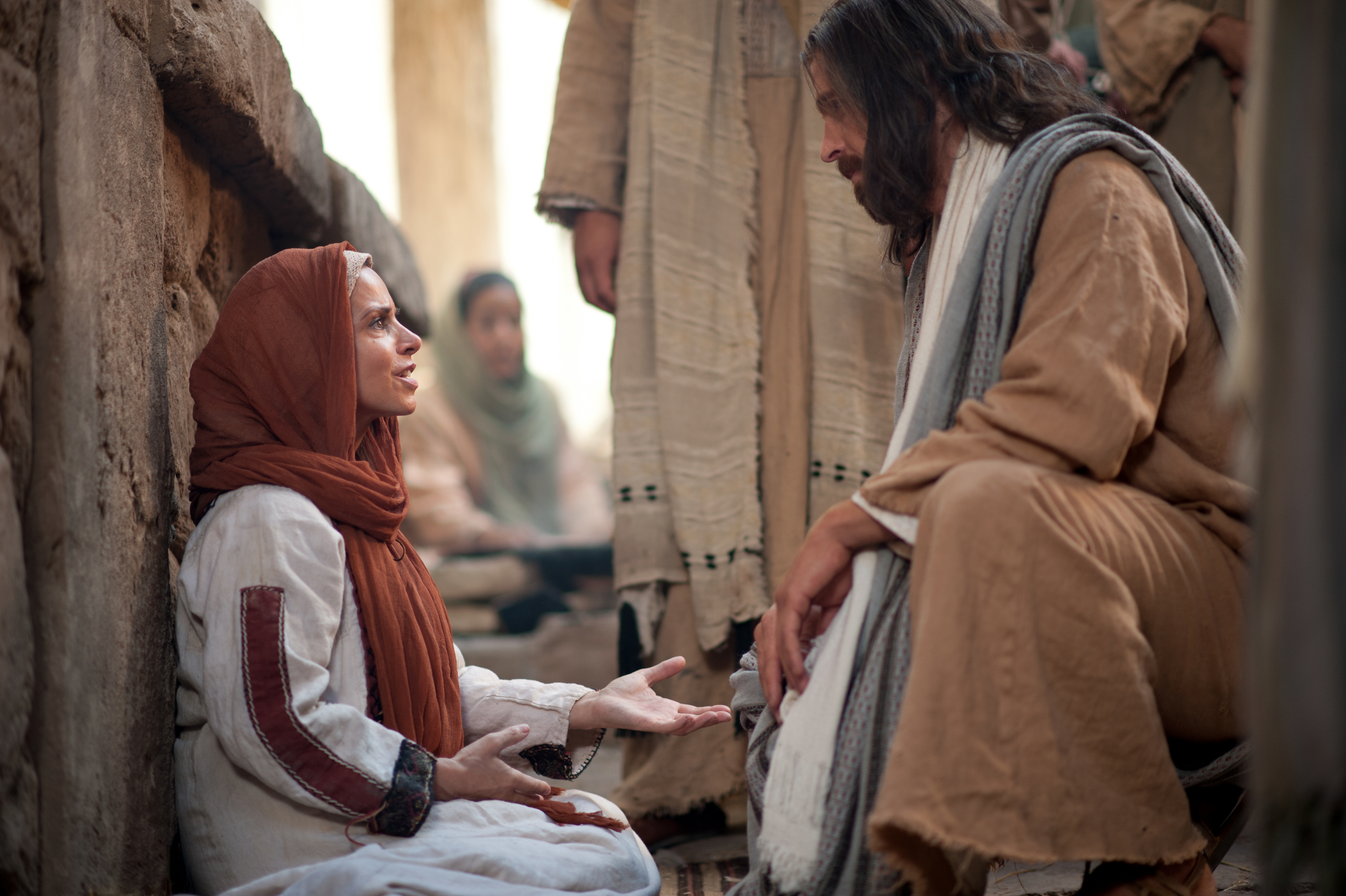 Jesus speaks with a woman of faith